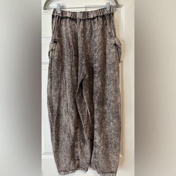 44. NWOT Free People High Road Washed Pull-On Barrel Pants - Picture 8 of 10